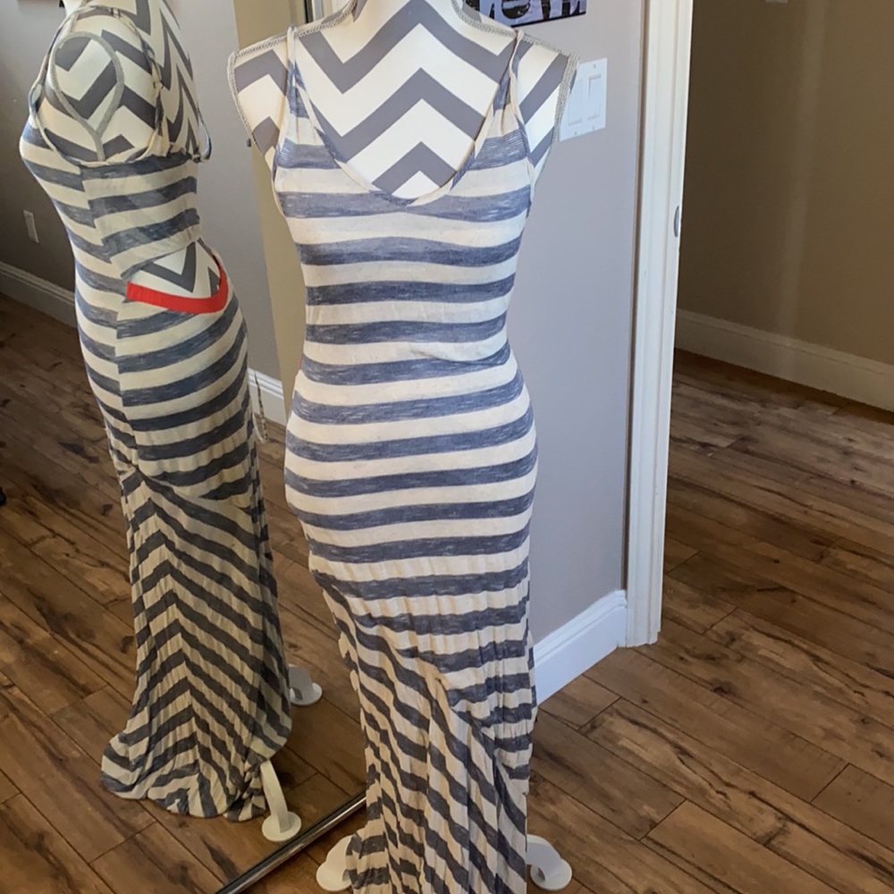 Maxi dress with partial open back. Size L. NWOT